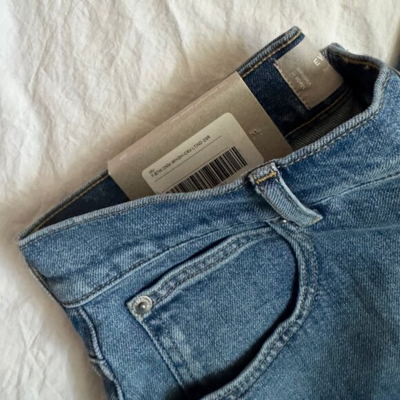 Everlane Way High Barrel Jean - Picture 3 of 3
